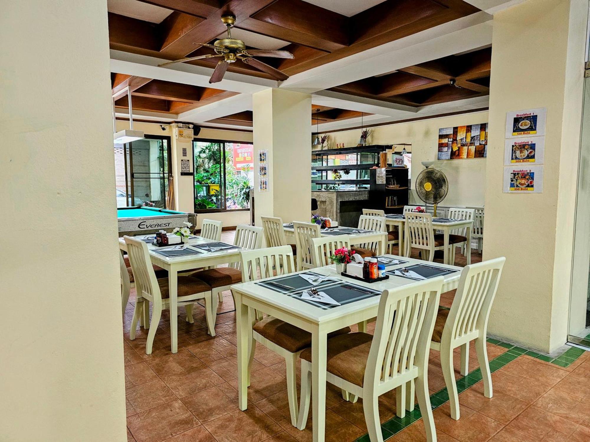 Patong Central Residence & Apartment Exterior foto