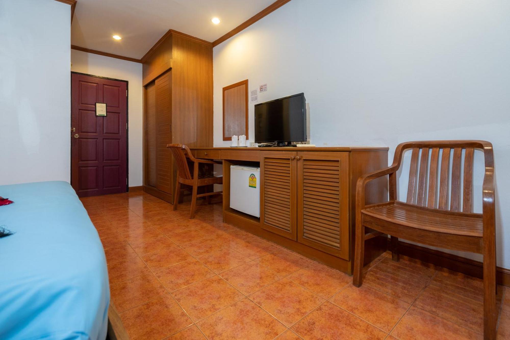 Patong Central Residence & Apartment Cameră foto