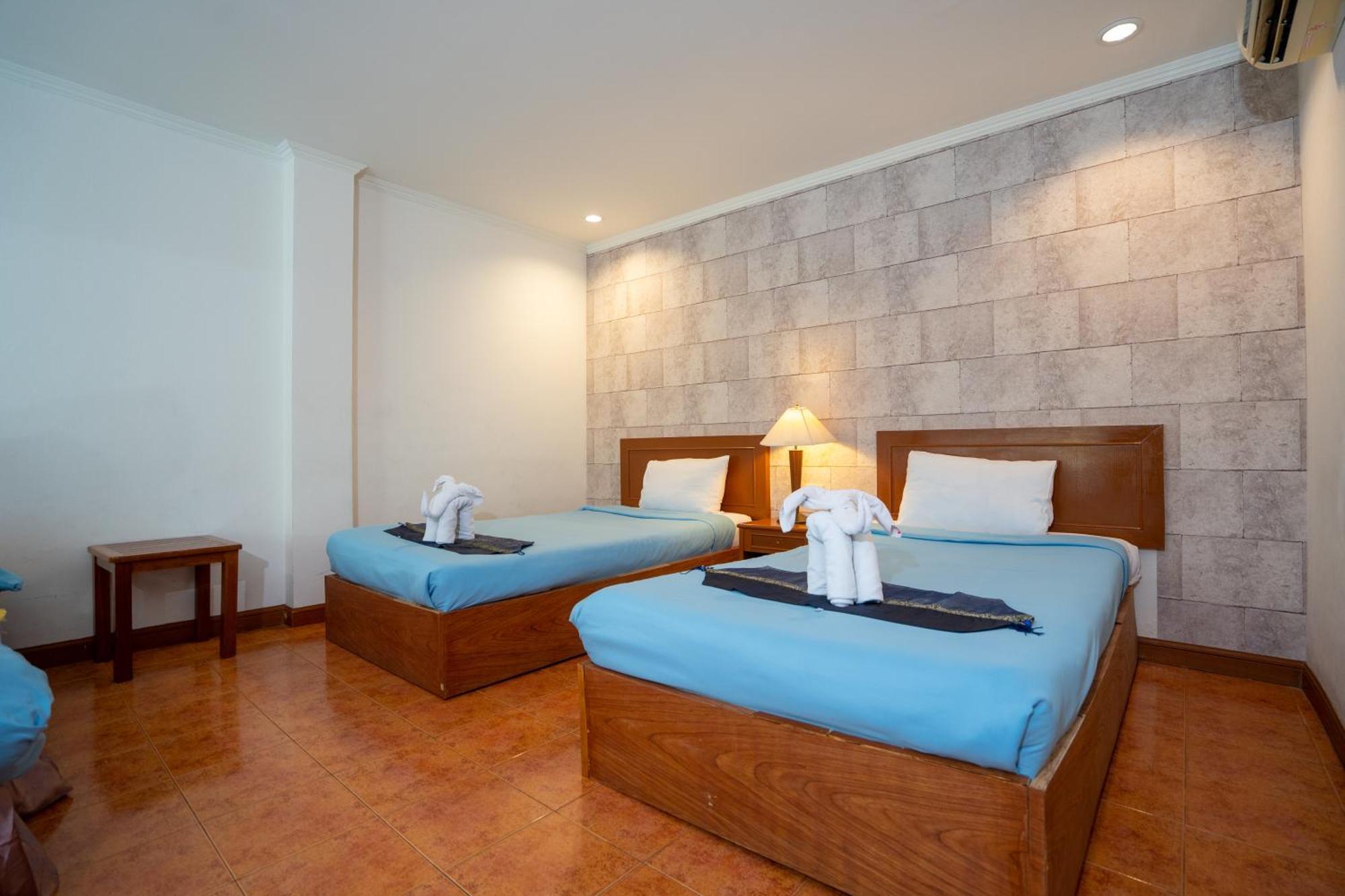 Patong Central Residence & Apartment Cameră foto