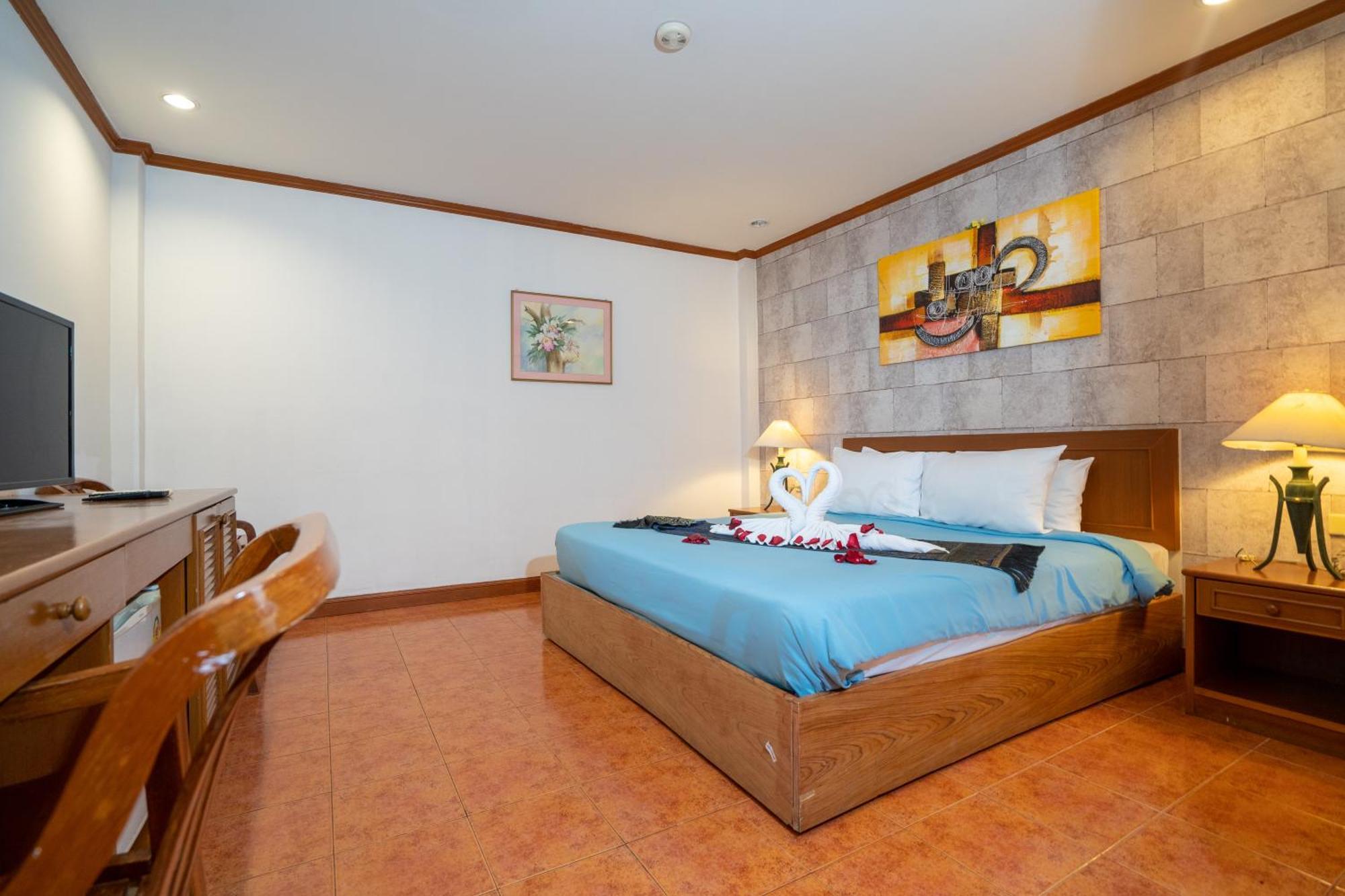 Patong Central Residence & Apartment Cameră foto