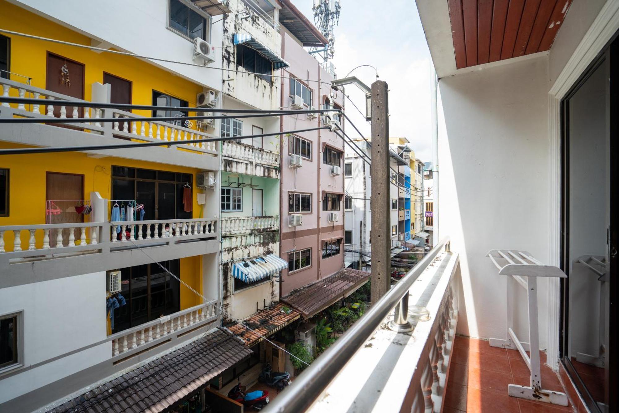 Patong Central Residence & Apartment Cameră foto