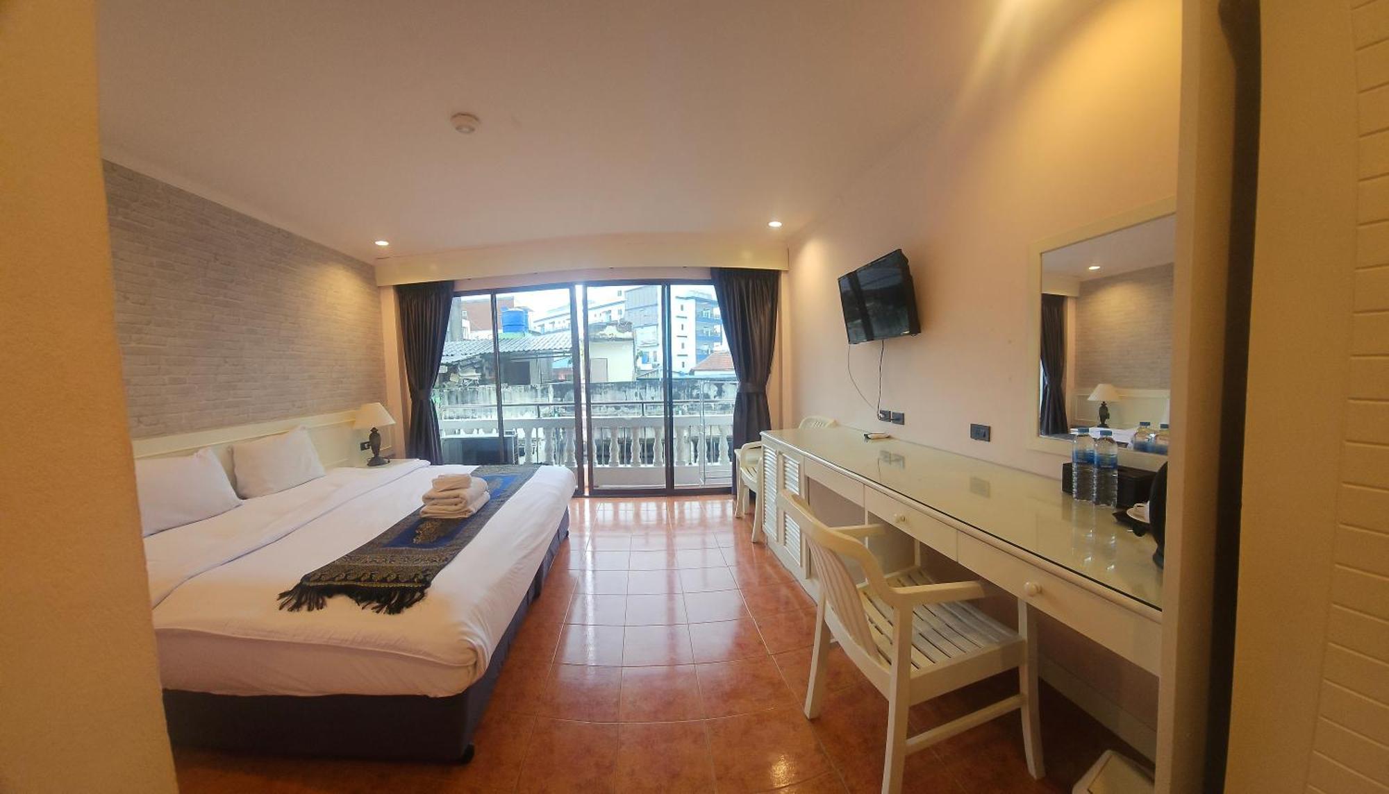 Patong Central Residence & Apartment Exterior foto