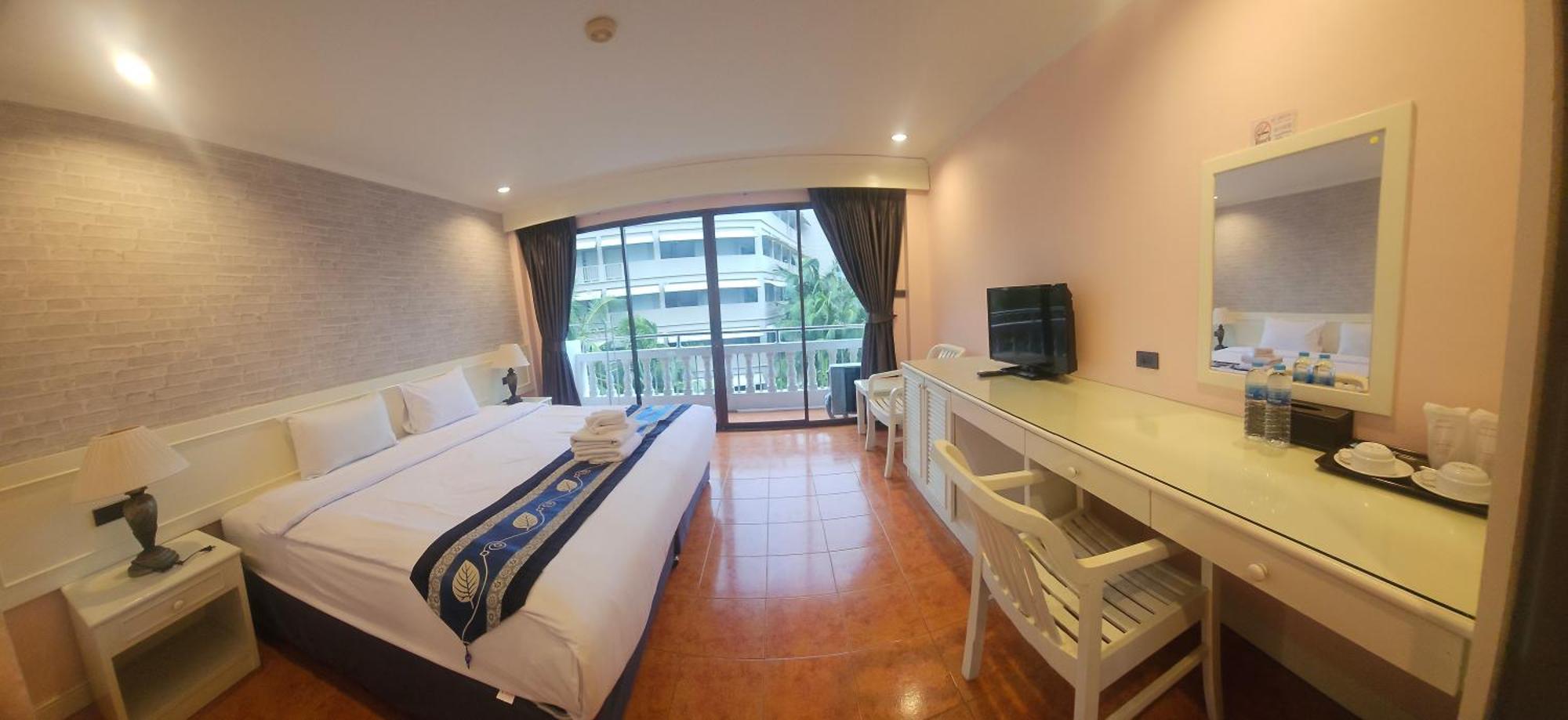 Patong Central Residence & Apartment Exterior foto