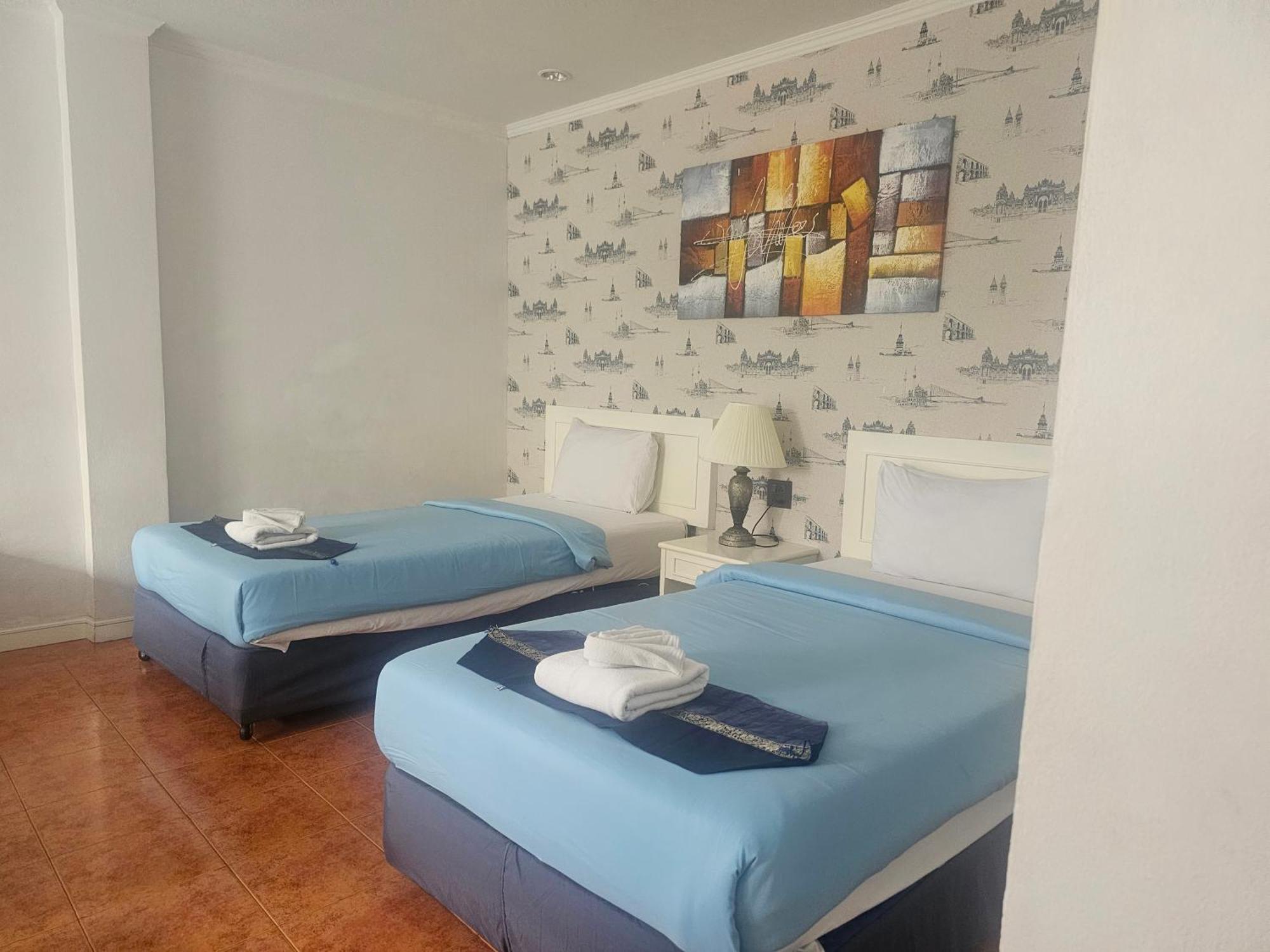 Patong Central Residence & Apartment Cameră foto